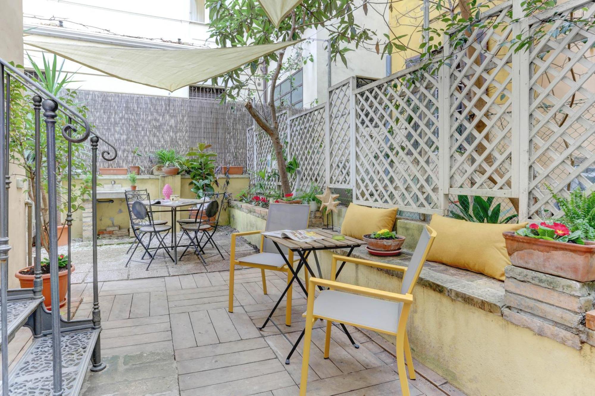 Colosseo Secret Garden - Home And More Рим Екстер'єр фото